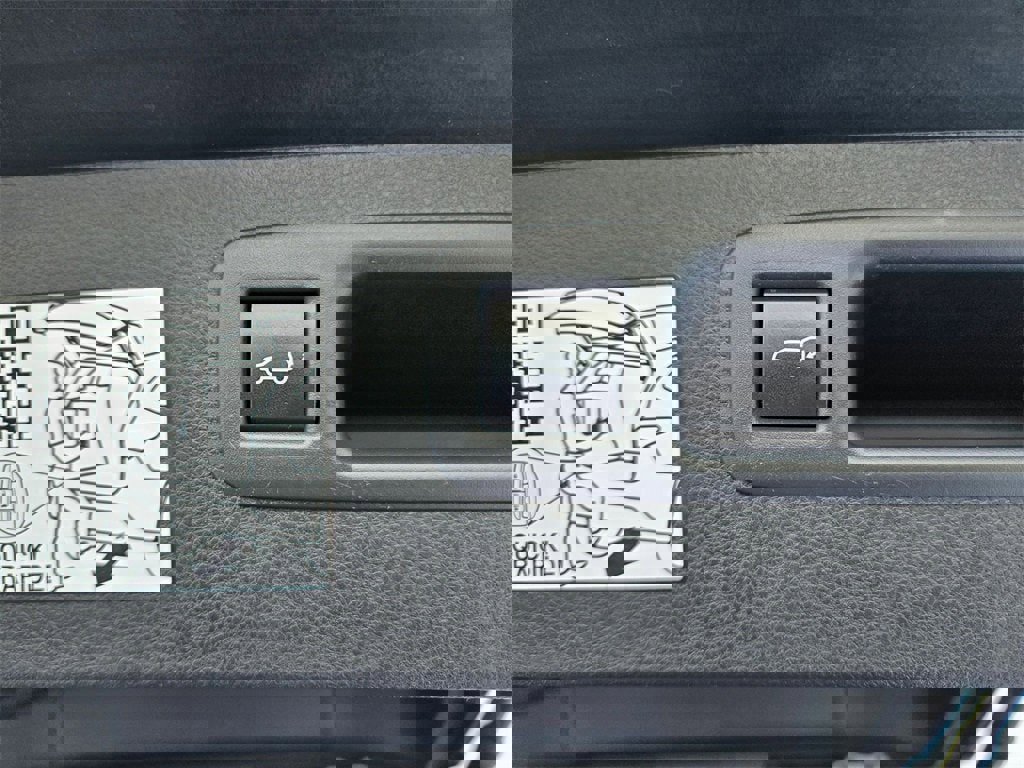 Certified 2023 Toyota Highlander Bronze Edition image 26