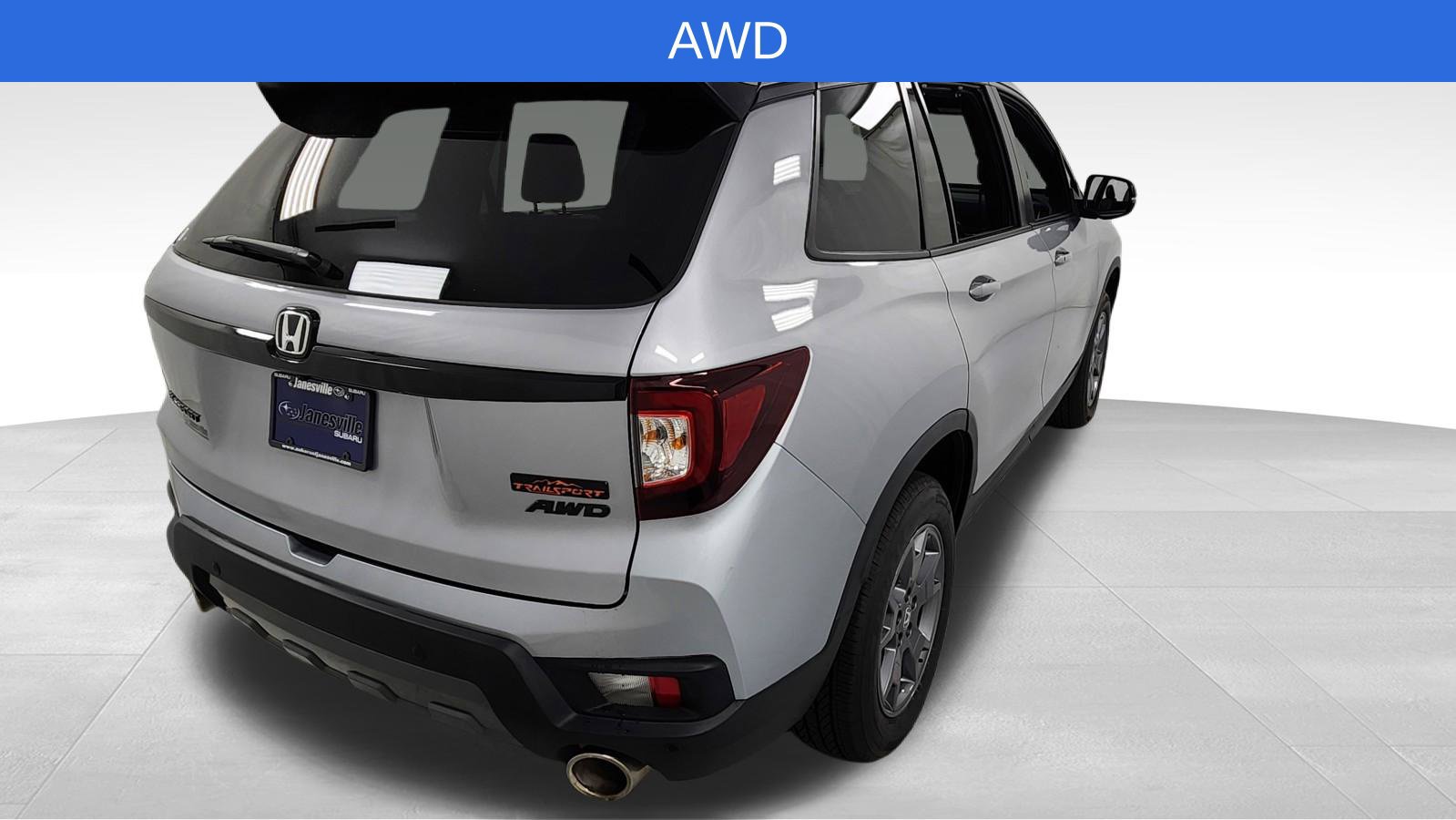 Used 2024 Honda Passport TrailSport image 3