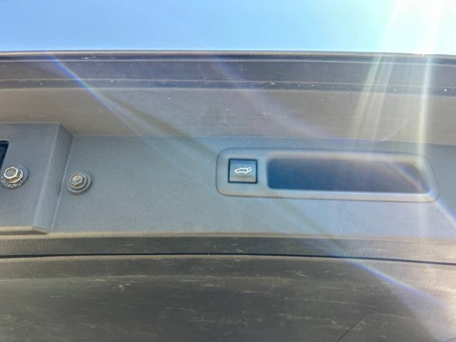 Used 2022 Toyota Highlander XLE FWD image 10