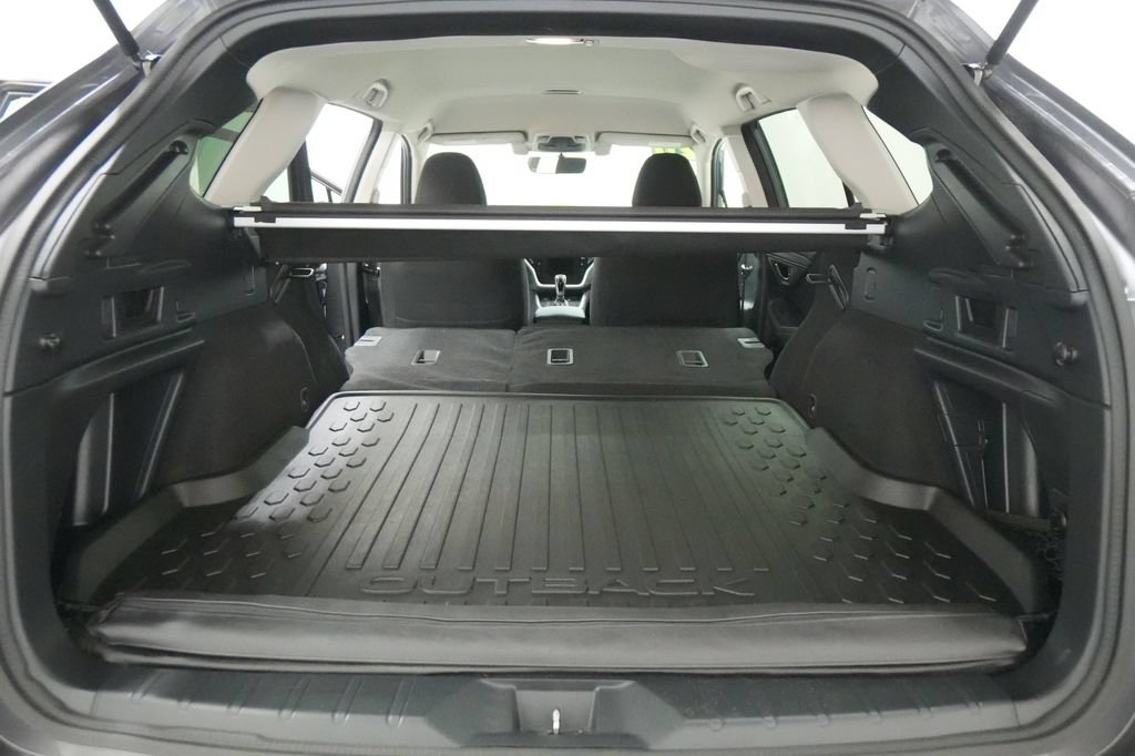 Used 2020 Subaru Outback Premium AWD/4WD image 23