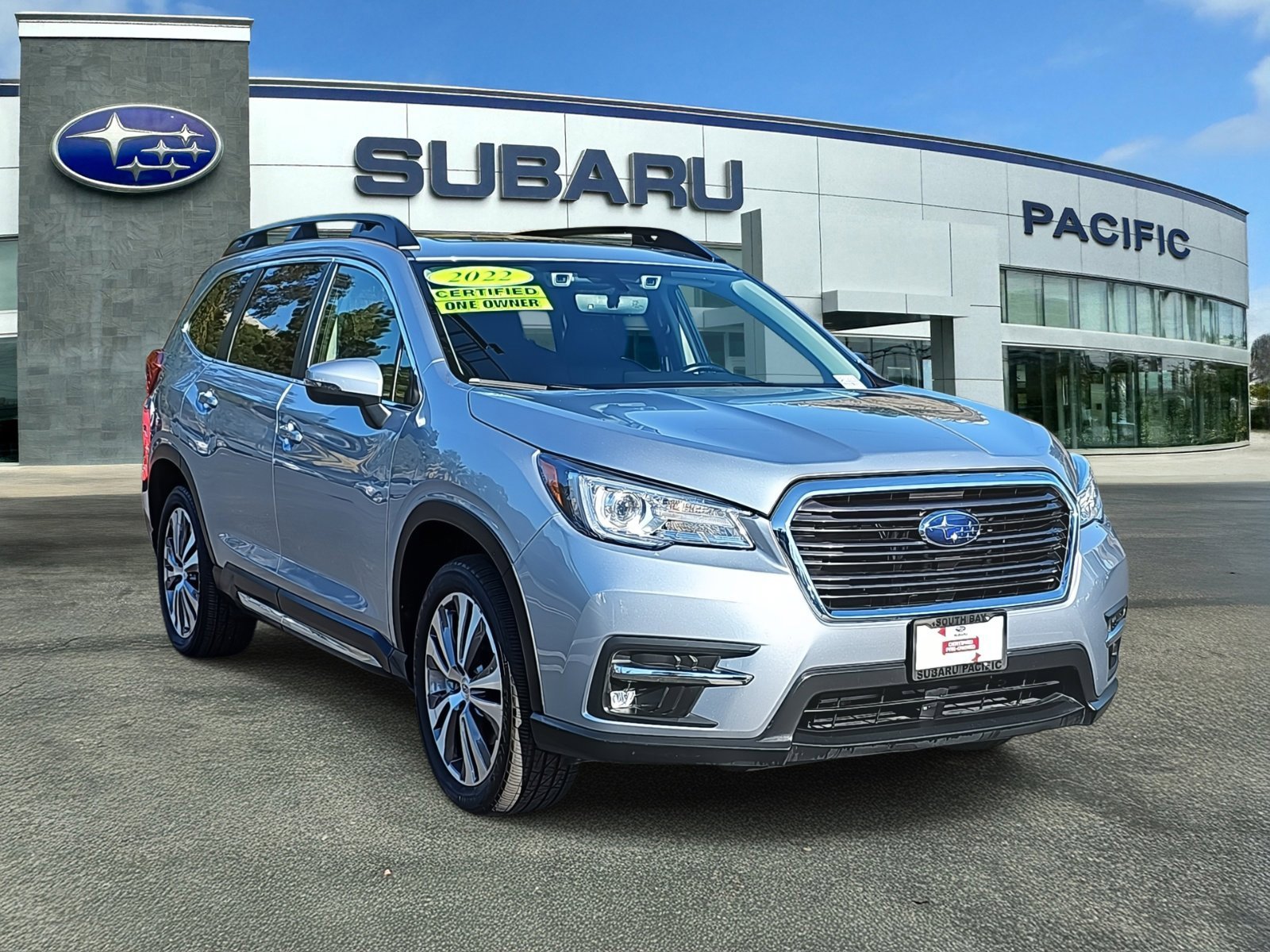 Certified 2022 Subaru Ascent Limited w/ Technology Package image 1