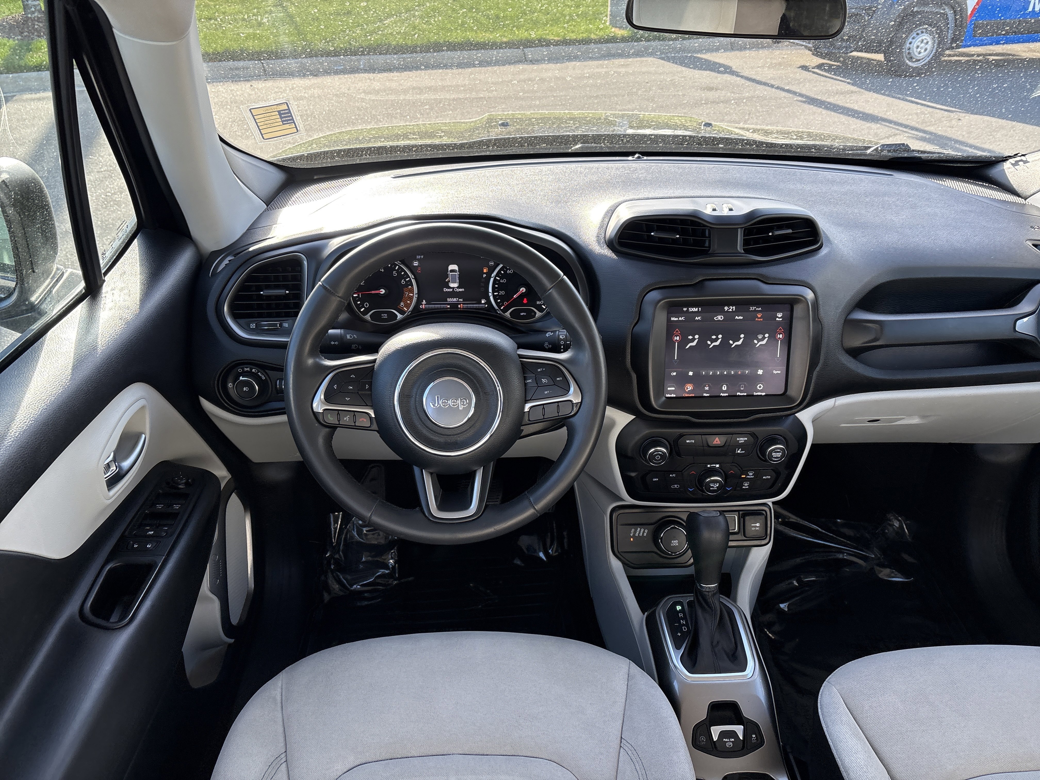 Used 2022 Jeep Renegade Latitude image 18