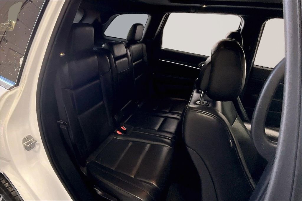 Used 2021 Jeep Grand Cherokee Limited w/ Luxury Group II image 25