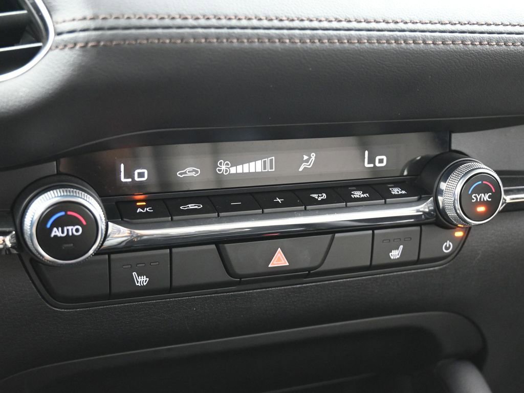 Used 2025 MAZDA MAZDA3 s image 23