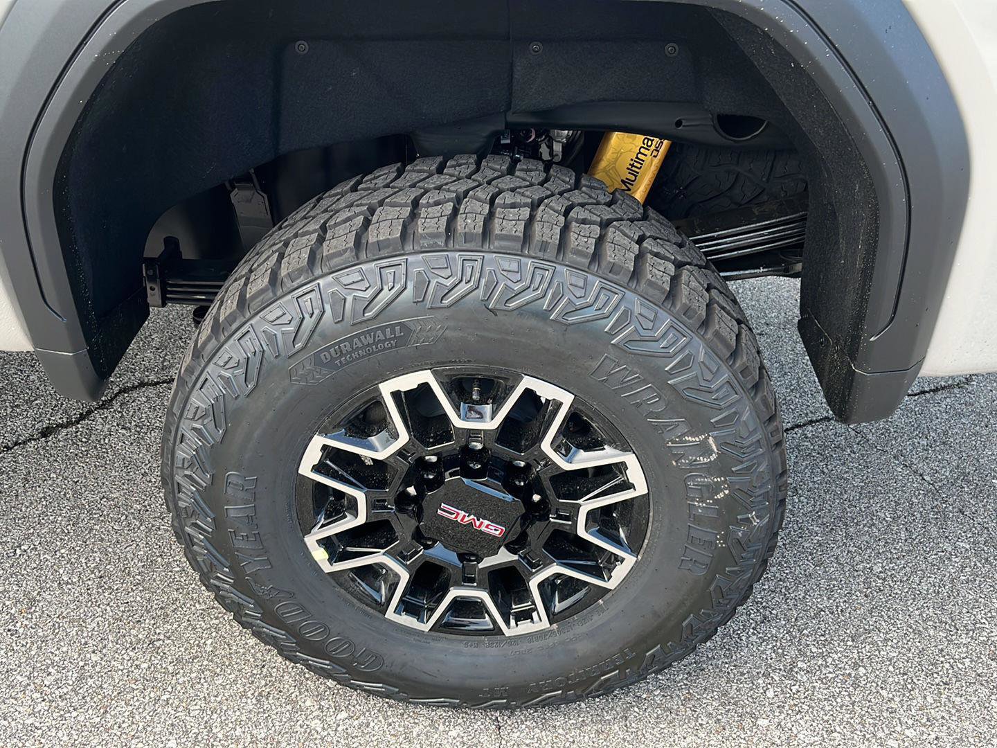 New 2026 GMC Sierra 2500 AT4X AWD/4WD image 6