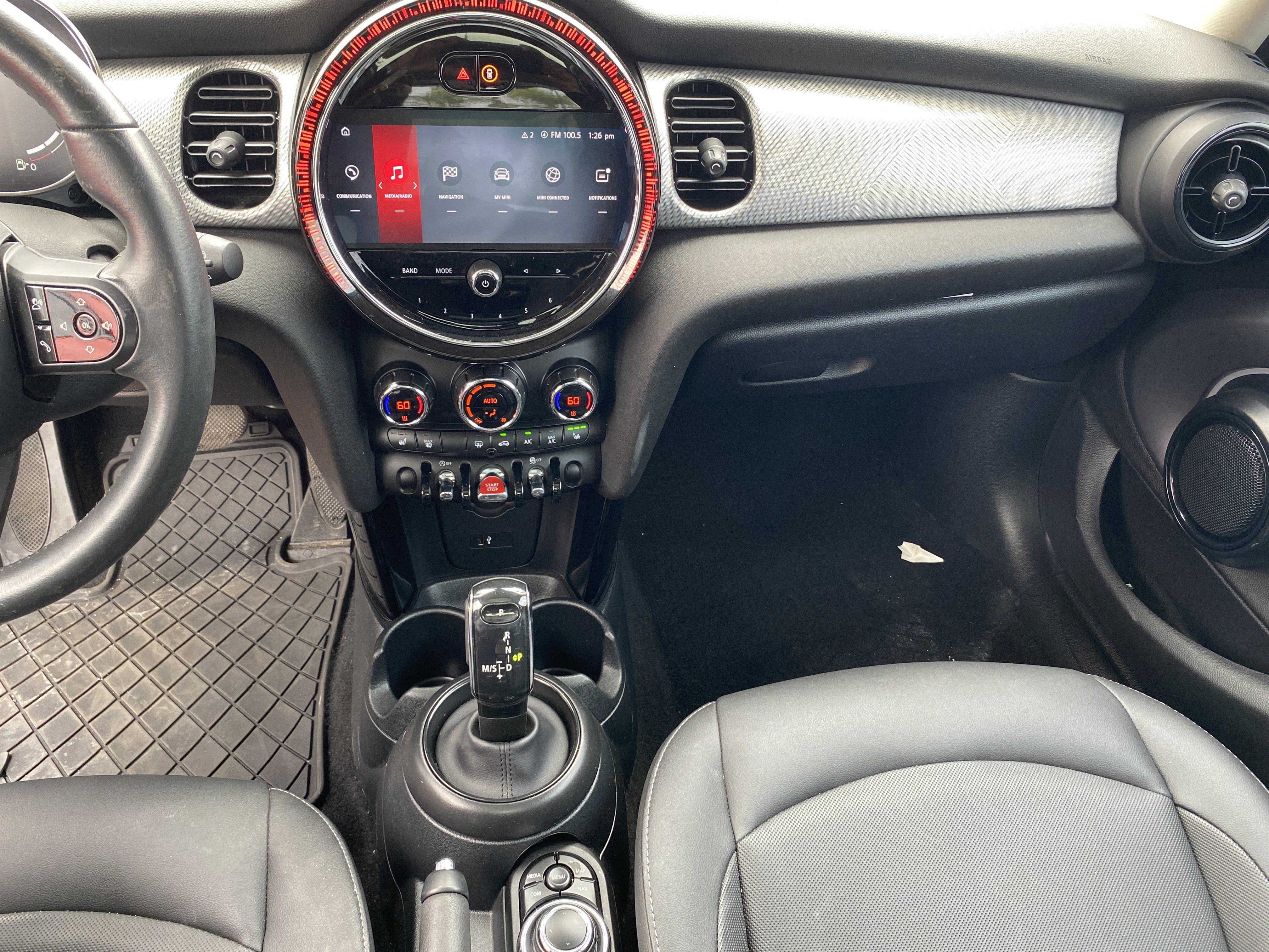 Used 2024 MINI Cooper 4-Door Hardtop FWD image 17