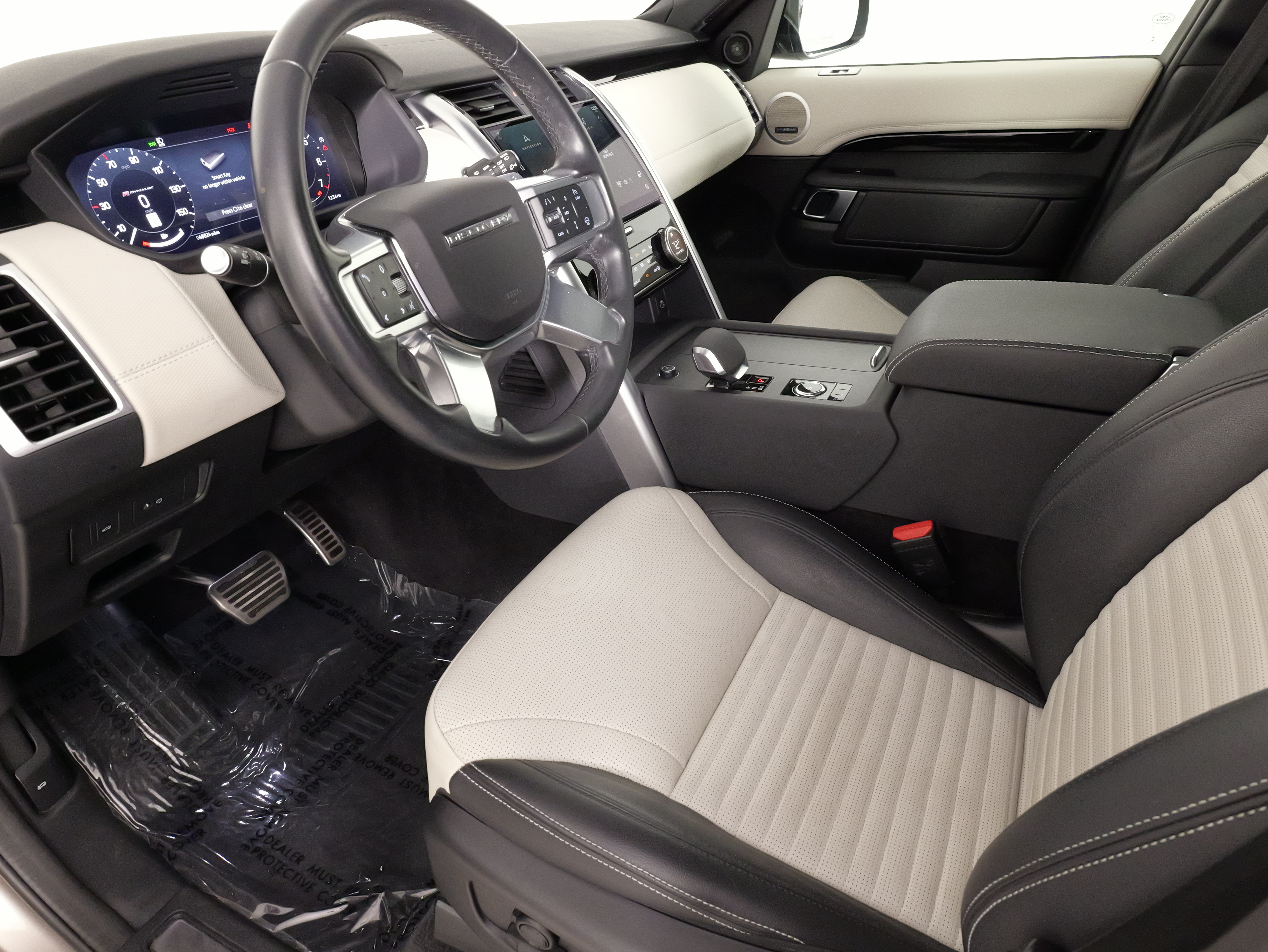 Used 2023 Land Rover Discovery S R-Dynamic AWD/4WD image 31