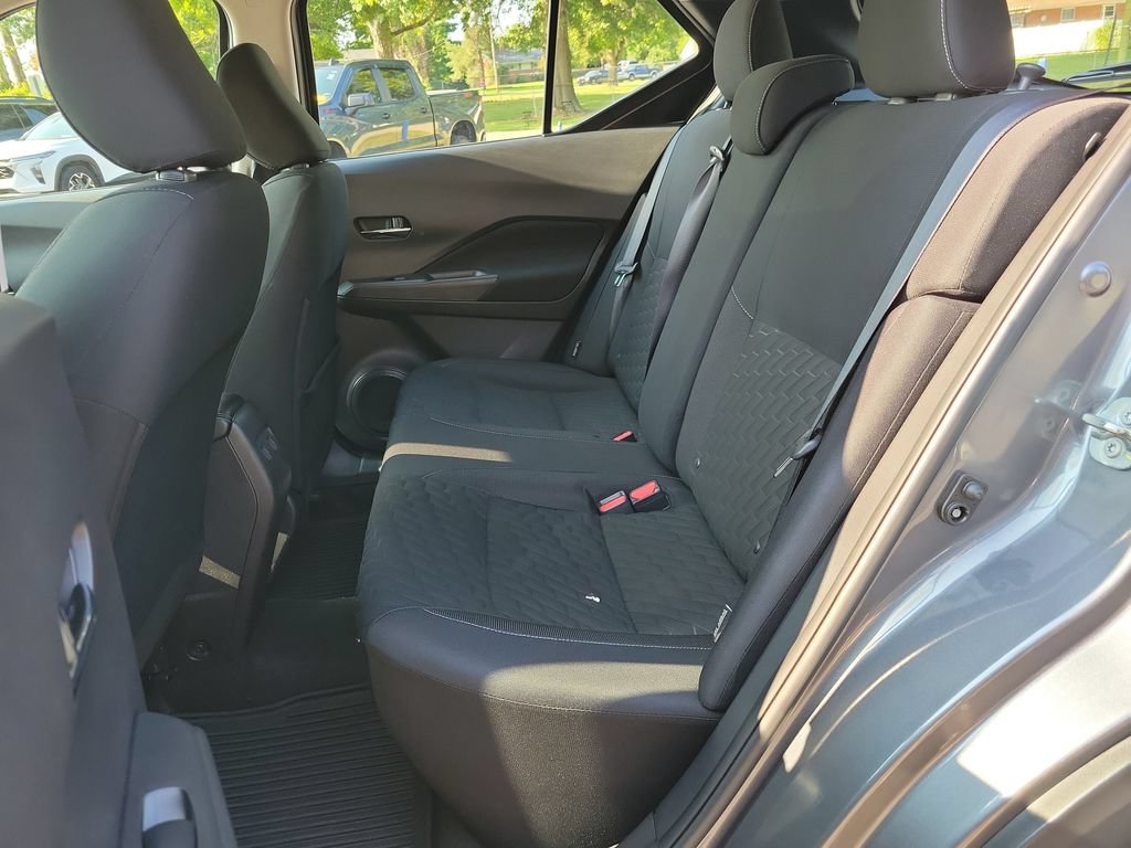 Used 2022 Nissan Kicks SV FWD image 15
