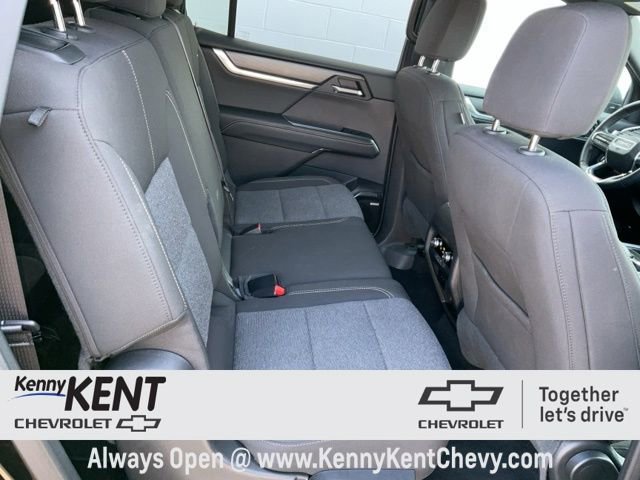 Used 2025 GMC Acadia Elevation image 14