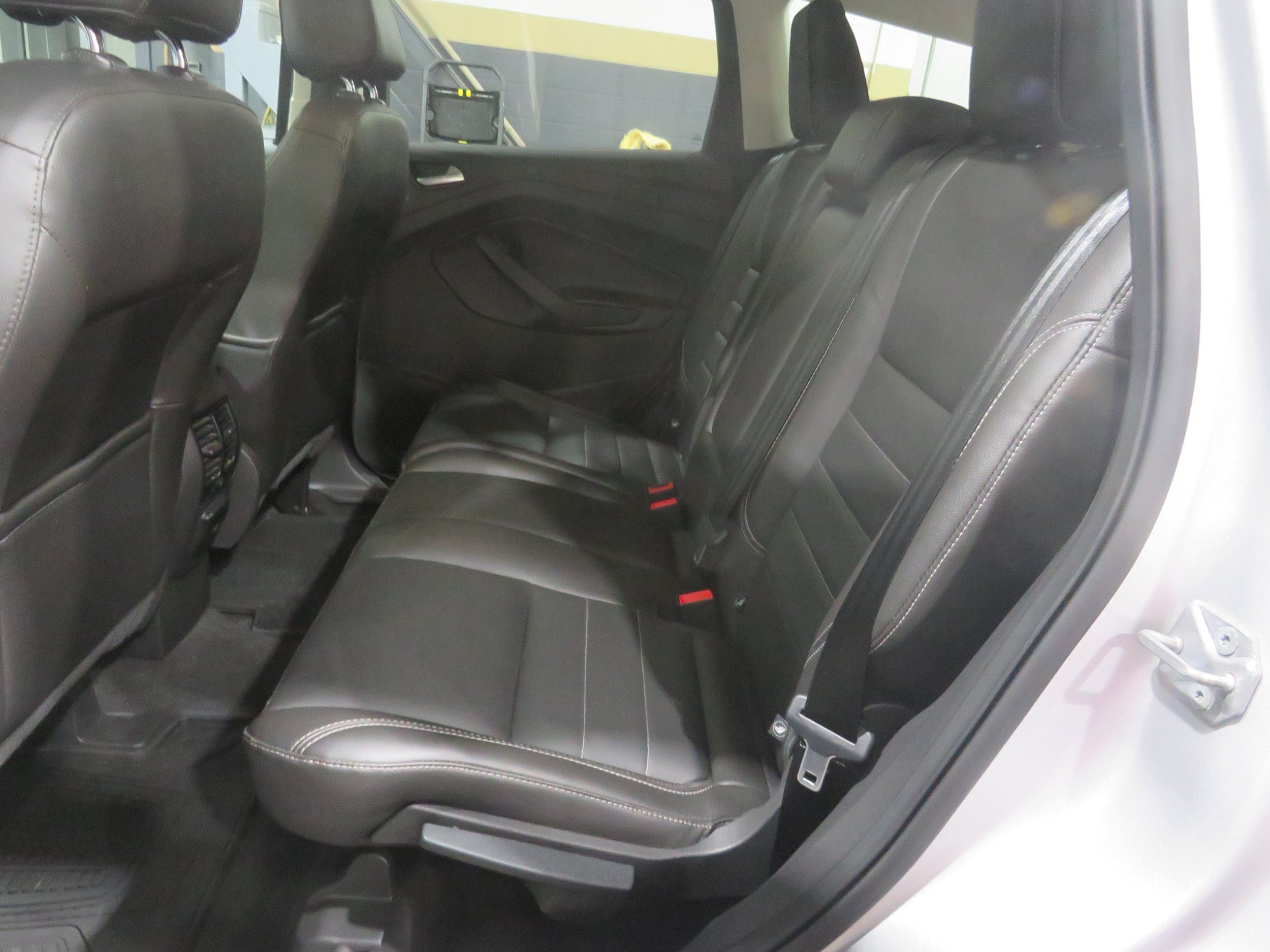 Used 2014 Ford Escape SE w/ Equipment Group 201A AWD/4WD image 9