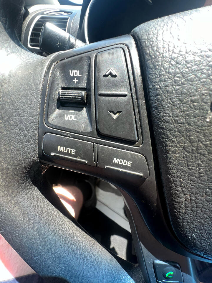 Used 2014 Kia Sorento LX image 18