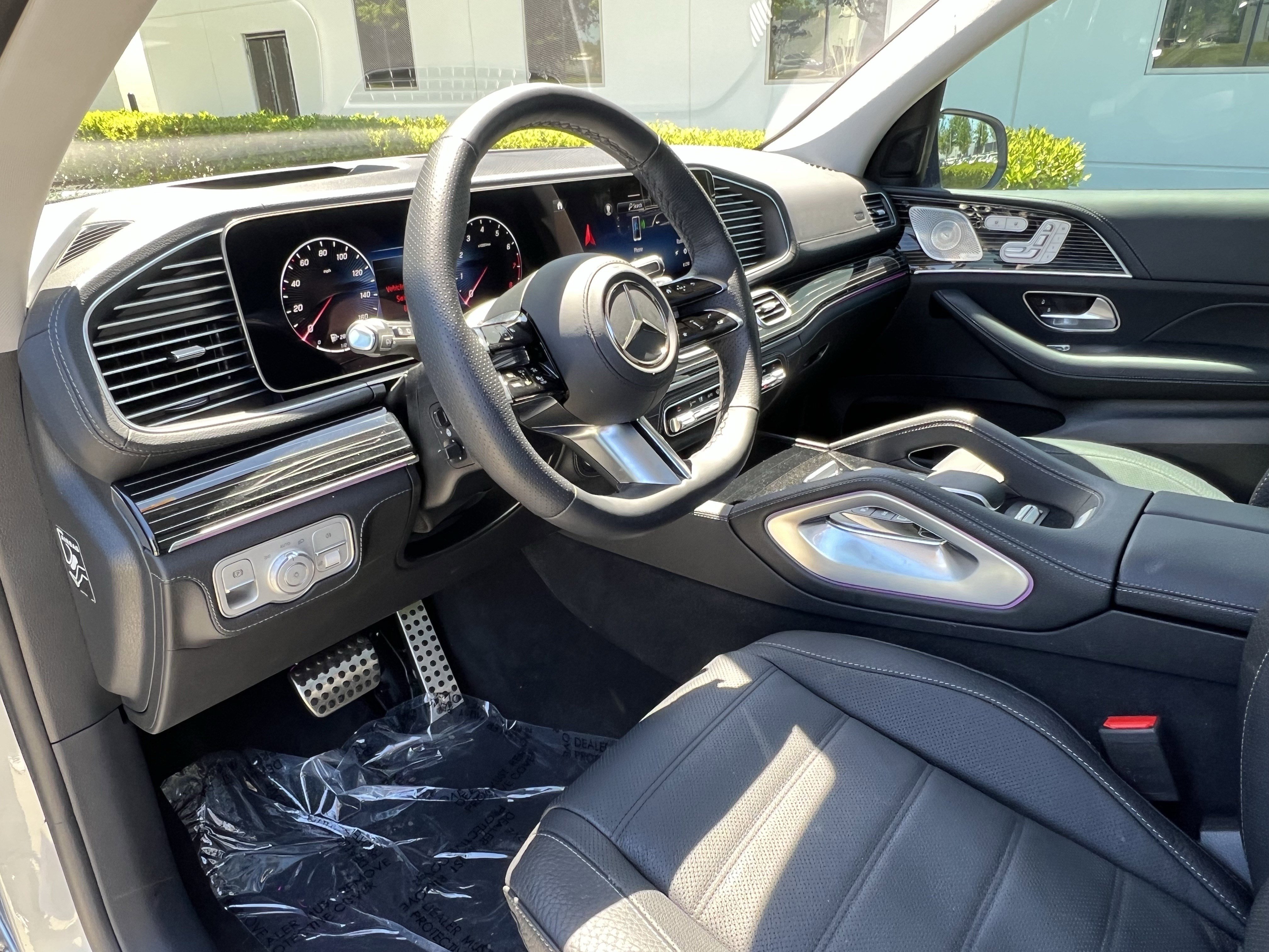 Used 2026 Mercedes-Benz GLS 580 4MATIC image 17