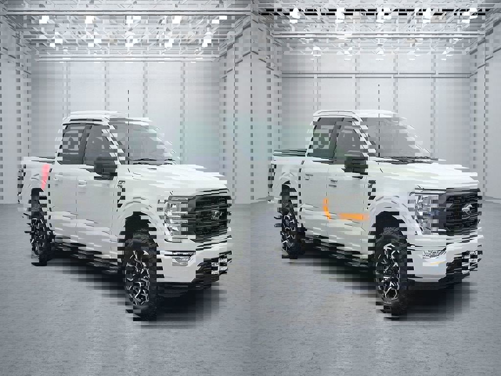 Used 2022 Ford F150 XLT w/ Equipment Group 301A Mid image 4