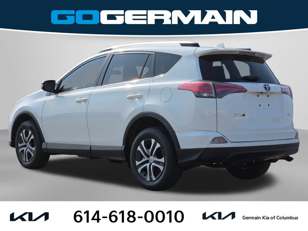 Used 2016 Toyota RAV4 LE FWD image 11