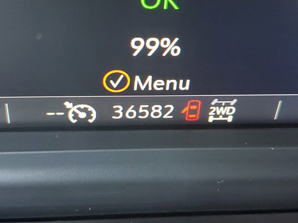 Used 2023 Chevrolet Suburban LS image 32