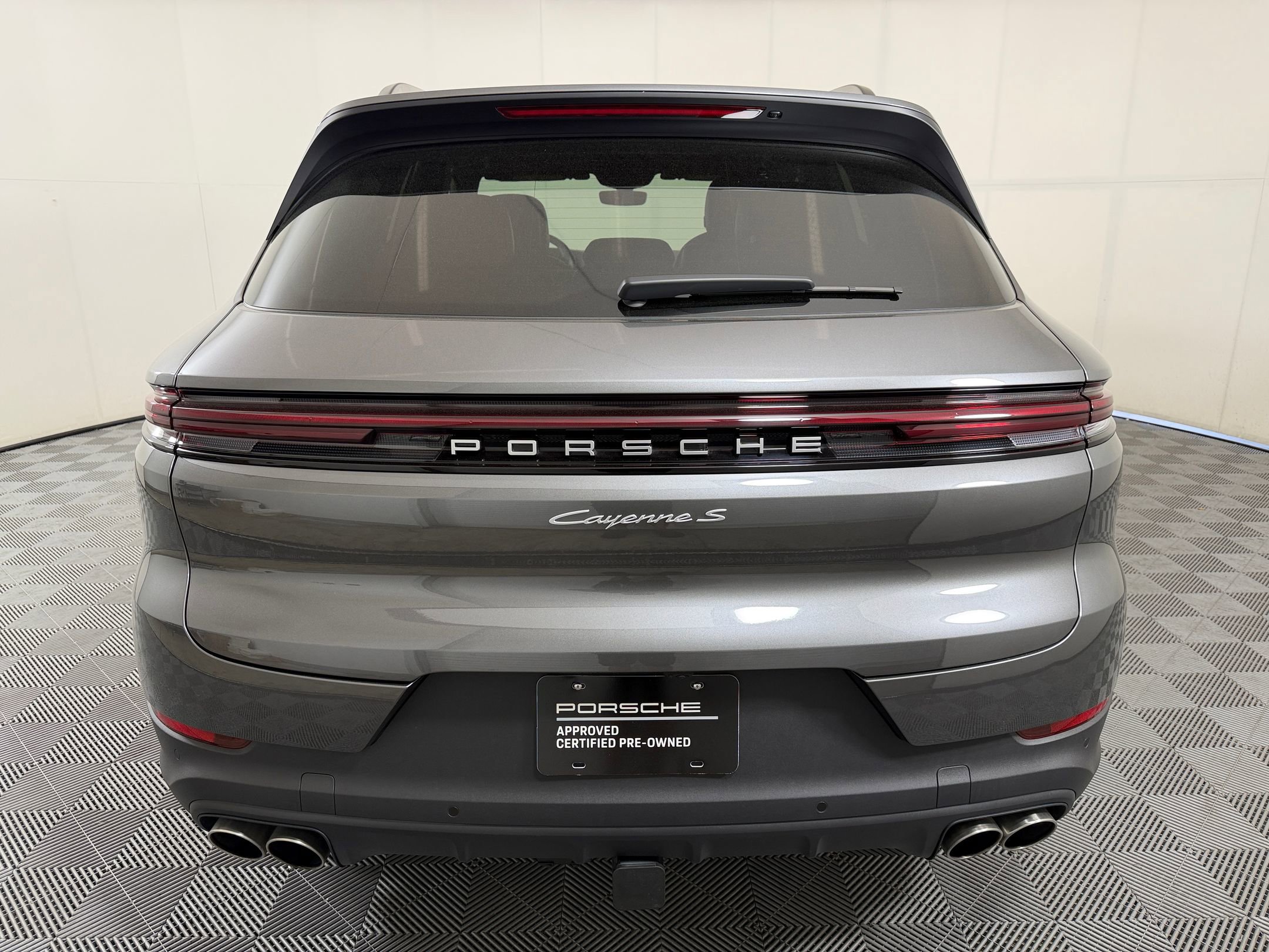New 2026 Porsche Cayenne S image 11