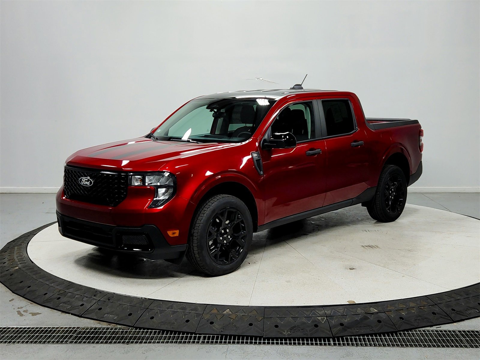 New 2025 Ford Maverick XLT w/ XLT Luxury Package image 3