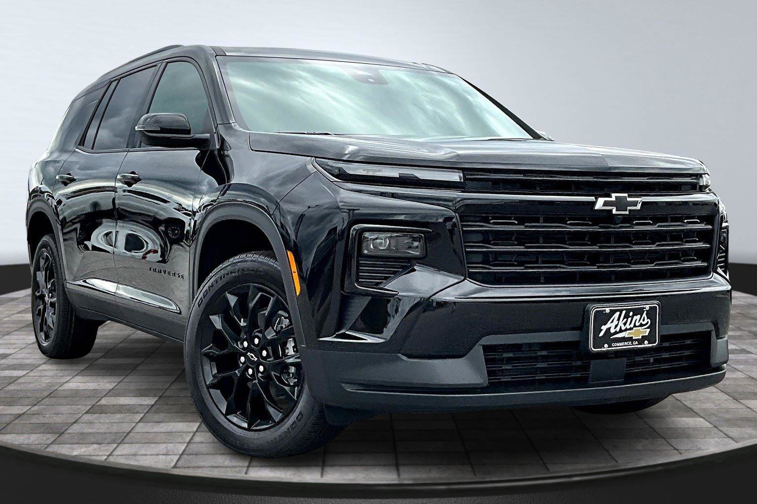 New 2026 Chevrolet Traverse LT w/ Midnight/Sport Edition video 2