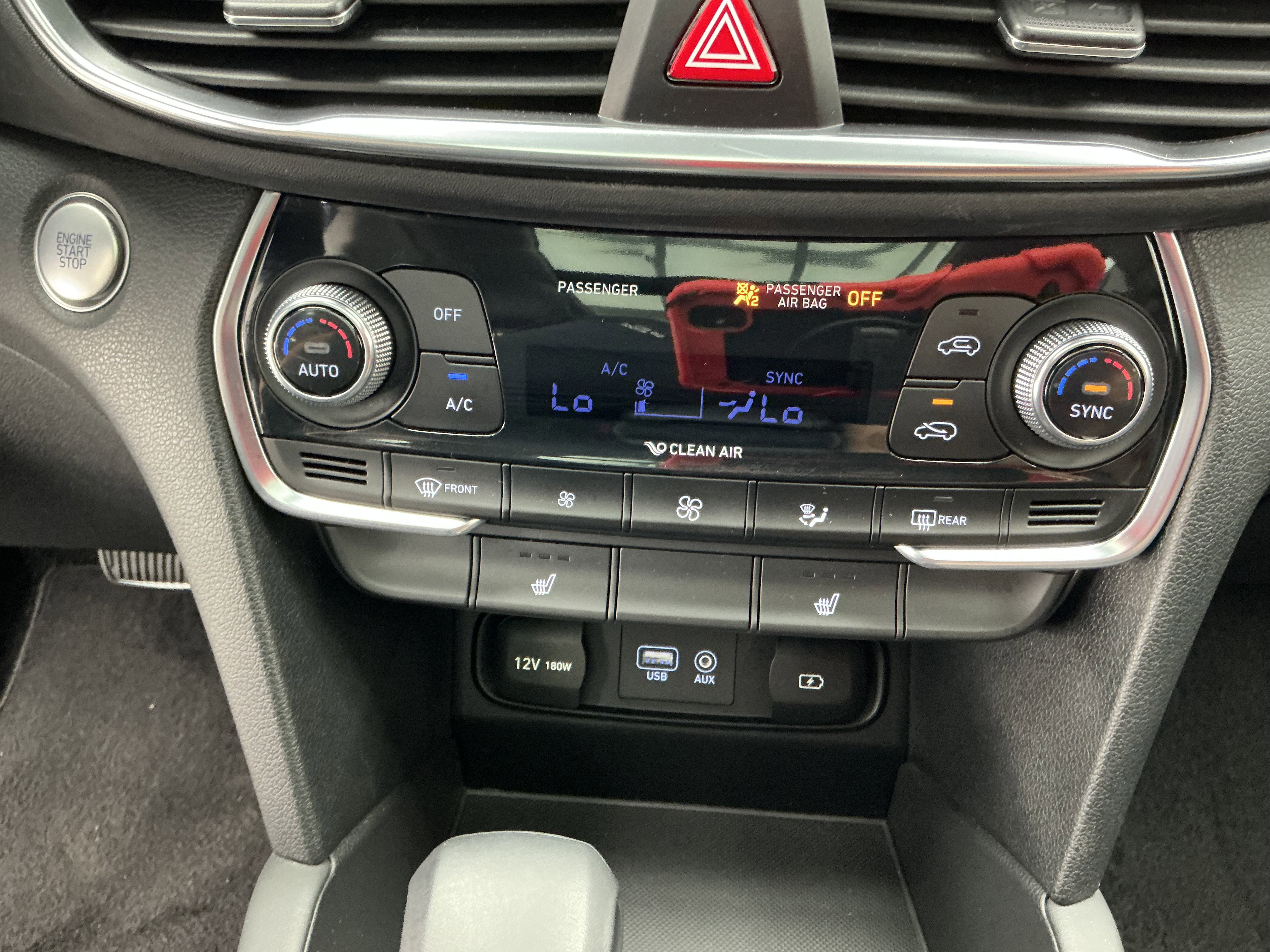 Used 2019 Hyundai Santa Fe Limited image 12