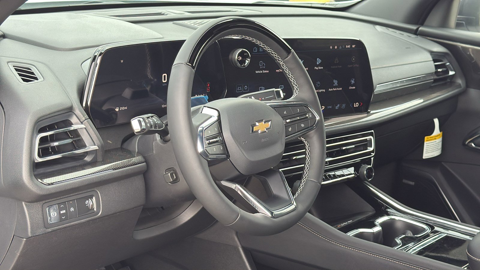New 2026 Chevrolet Traverse High Country w/ LPO, Floor Liner Package image 7