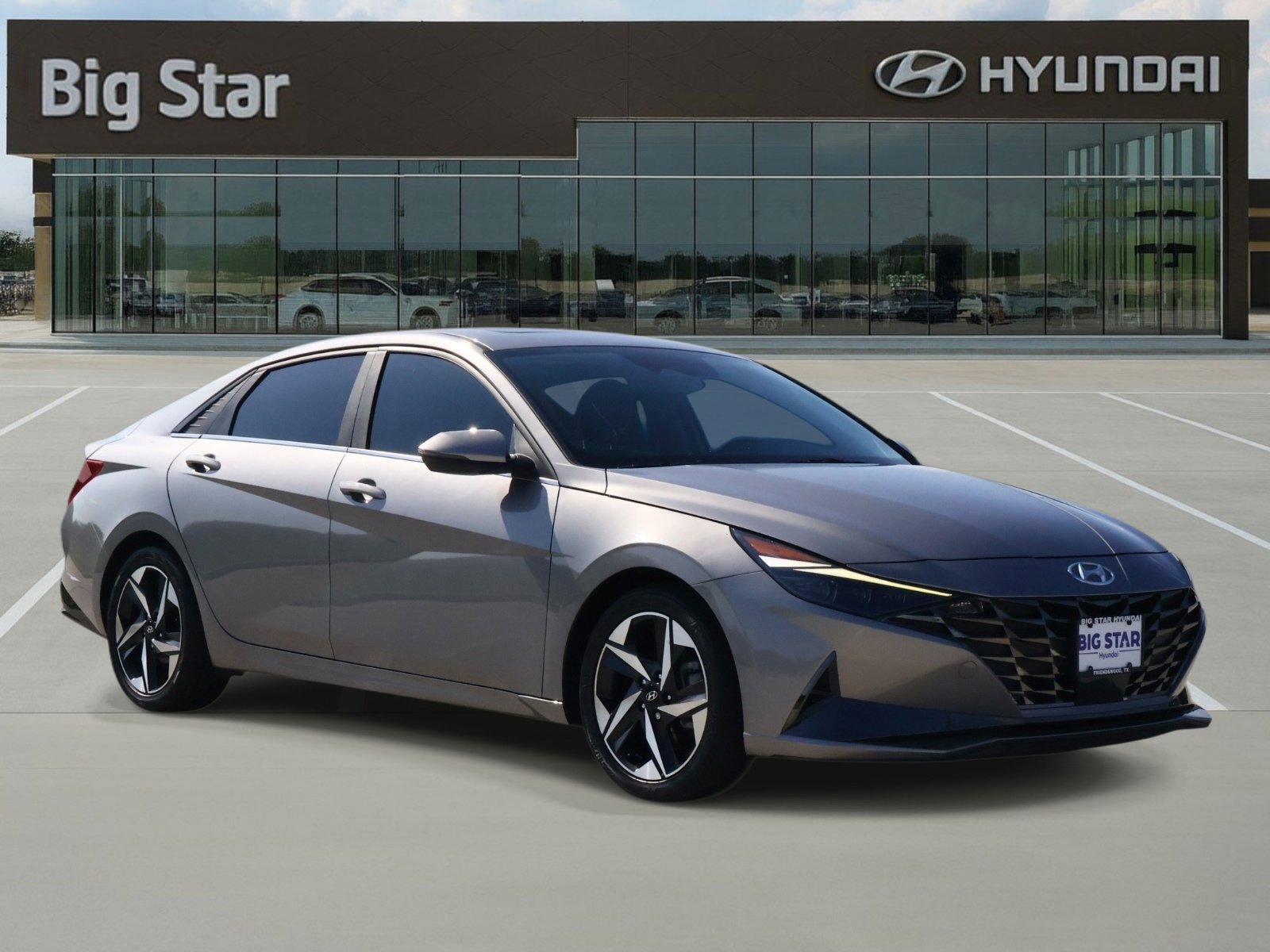 Used 2023 Hyundai Elantra Limited w/ Cargo Package FWD image 6
