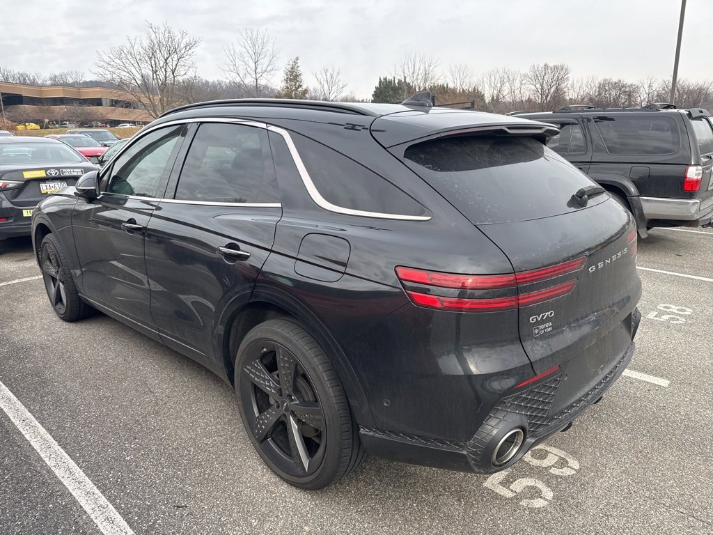 Used 2022 Genesis GV70 2.5T w/ Sport Prestige Package image 3