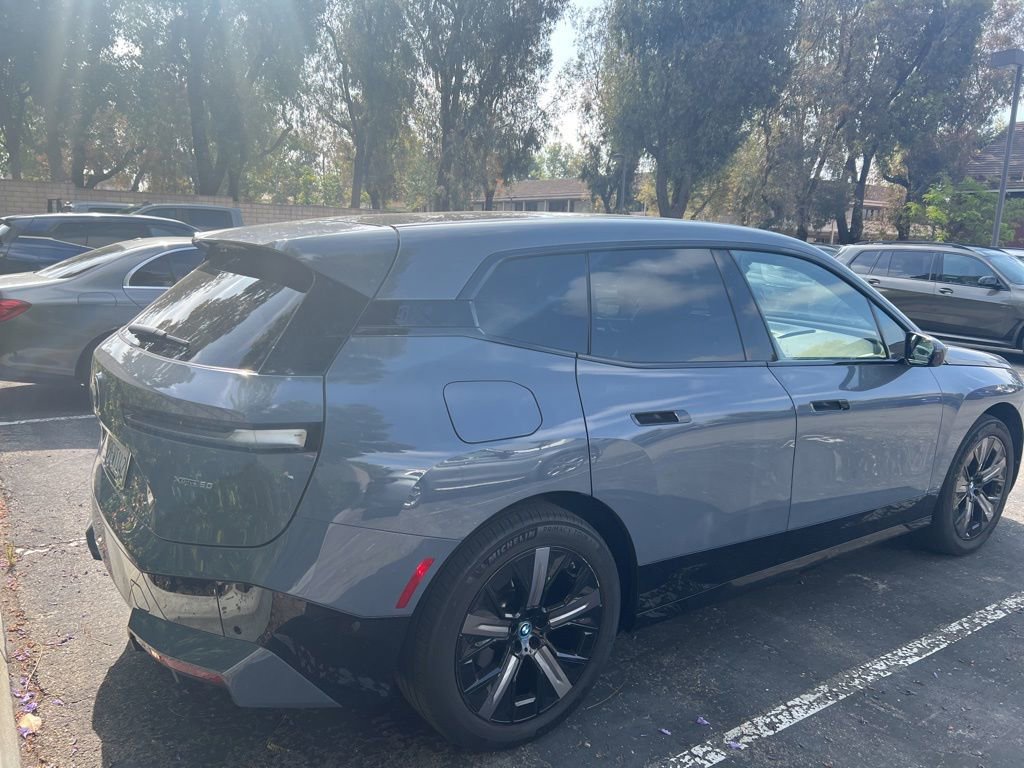 Certified 2023 BMW iX xDrive50 w/ Sport Package AWD/4WD image 5