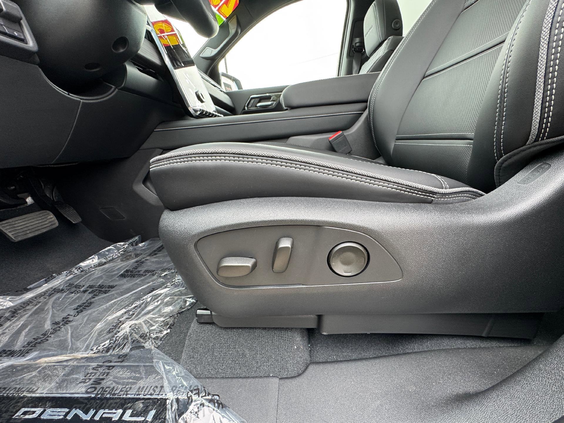 New 2025 GMC Sierra EV Denali image 19