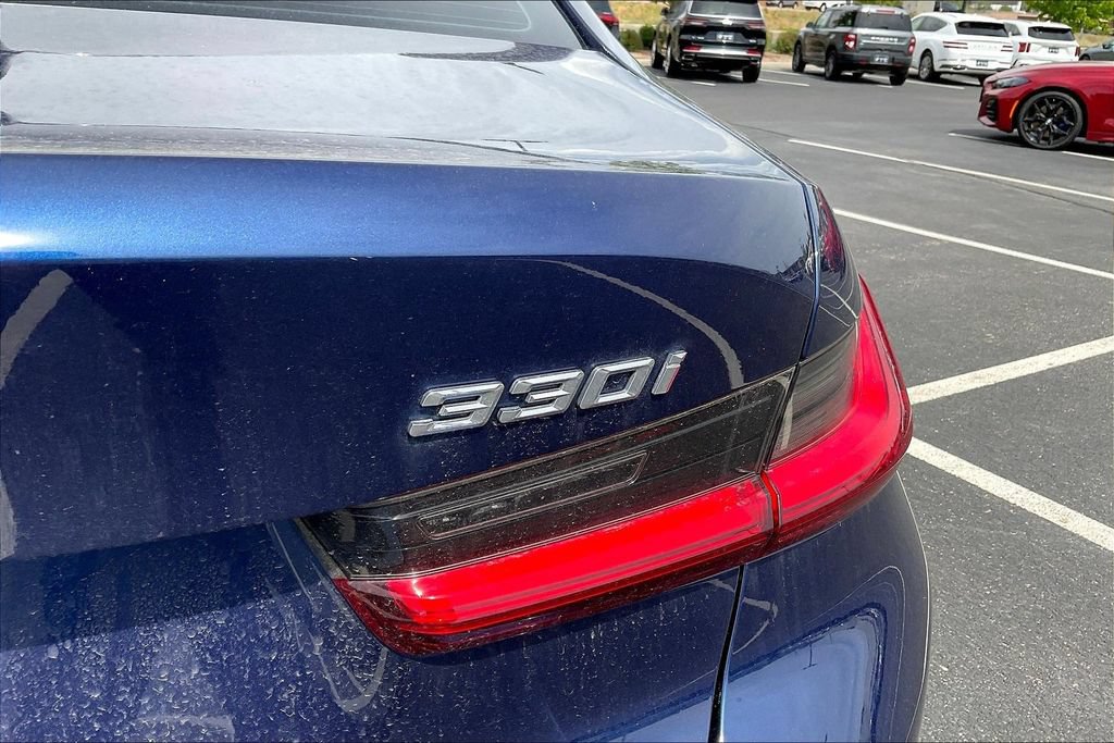 Used 2020 BMW 330i xDrive Sedan w/ Driving Assistance Package AWD/4WD image 24