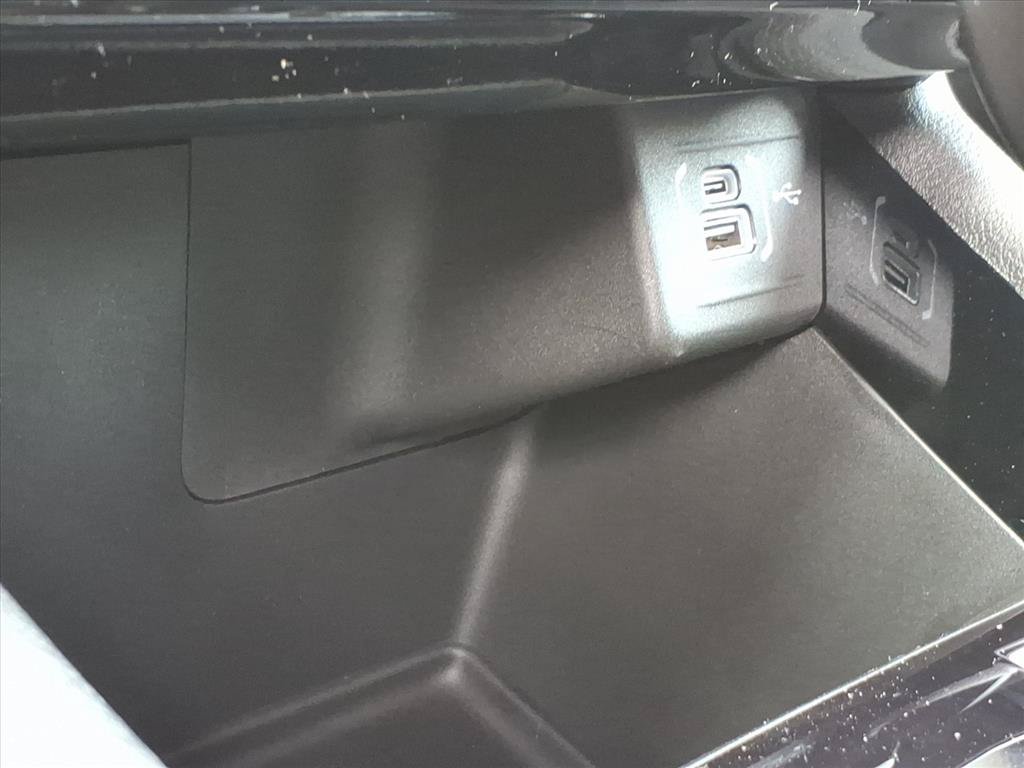 New 2026 Jeep Compass Latitude AWD/4WD image 32