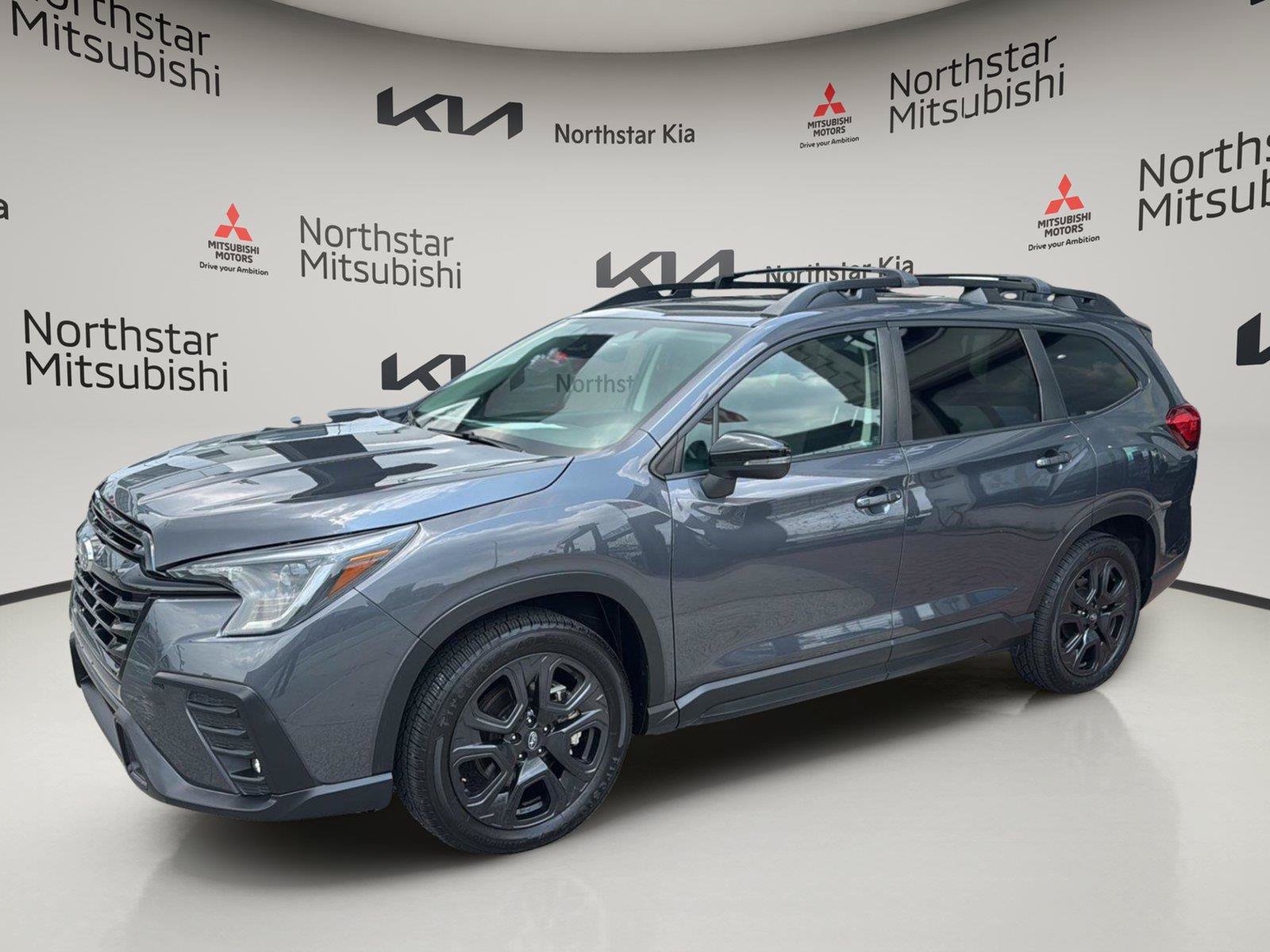 Used 2023 Subaru Ascent Onyx Edition AWD/4WD image 1