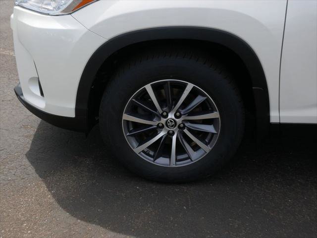 Certified 2019 Toyota Highlander XLE AWD/4WD image 8