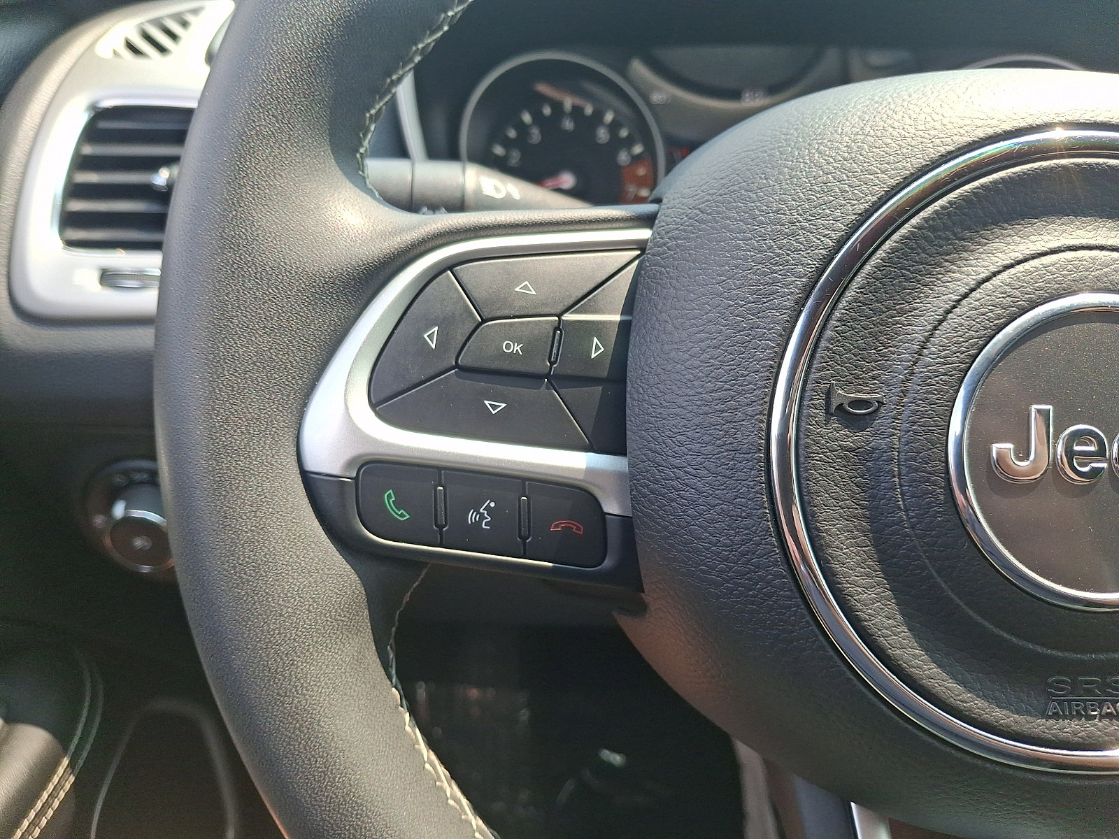 Used 2021 Jeep Compass Latitude AWD/4WD image 21
