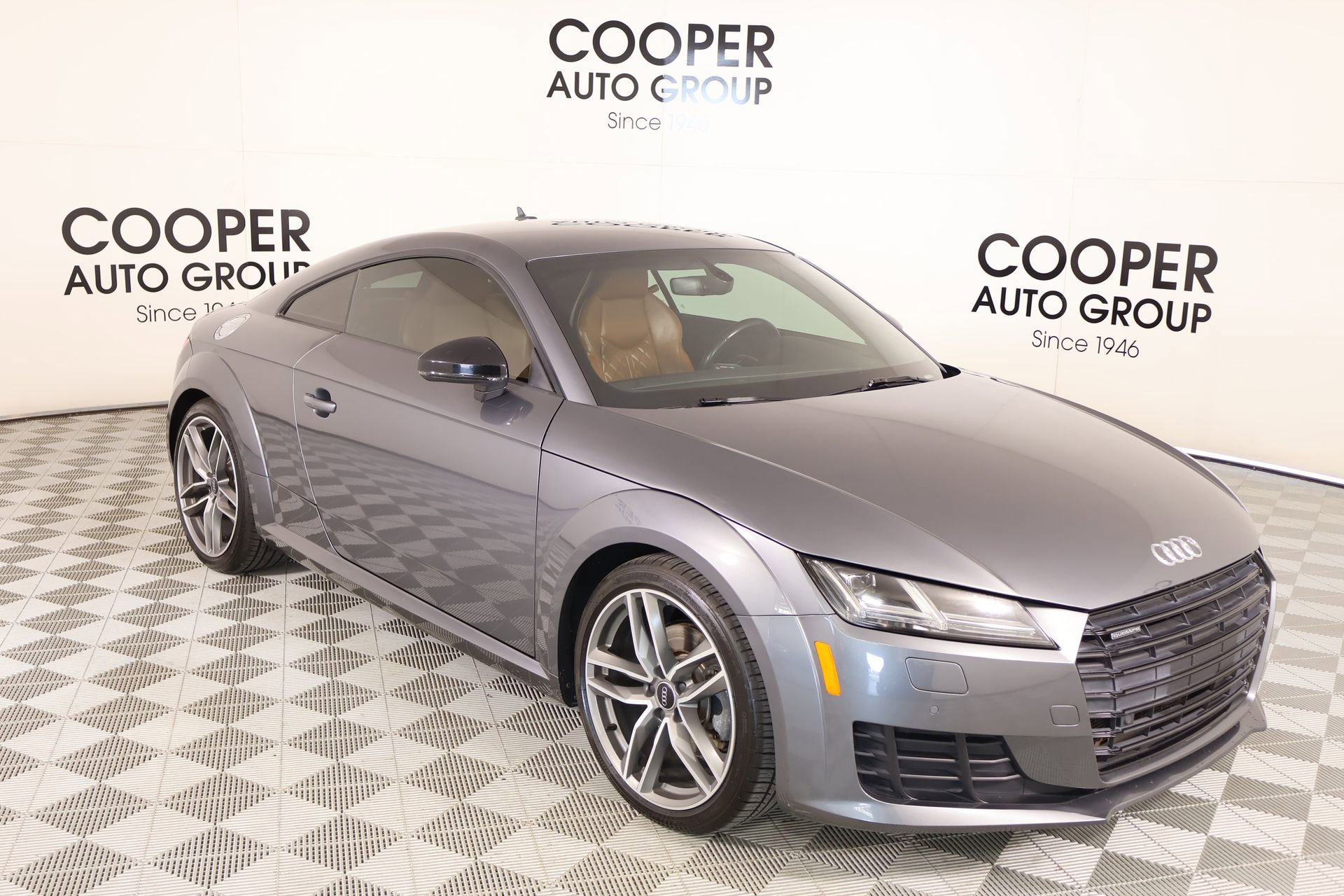 Used 2017 Audi TT 2.0T w/ Technology Package image 1