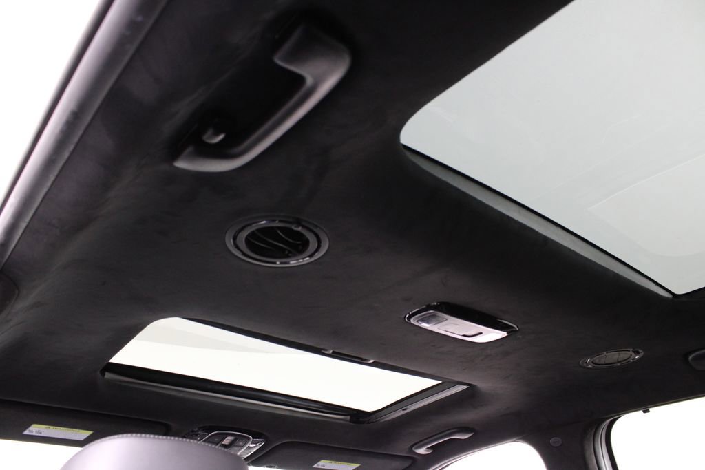 Used 2022 Hyundai Palisade Calligraphy image 25