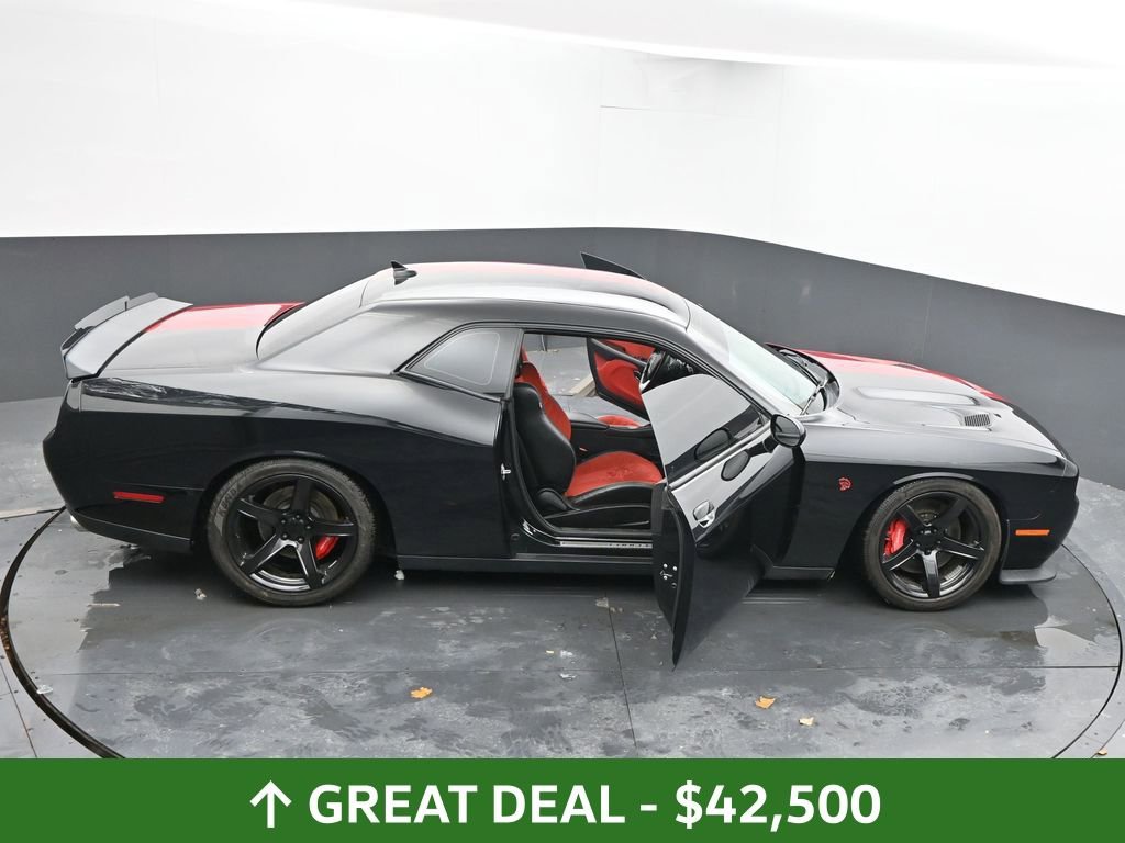 Used 2016 Dodge Challenger SRT Hellcat image 89