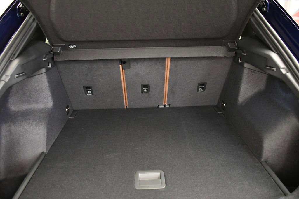 Used 2025 Audi Q3 2.0T Premium w/ Convenience Package image 57