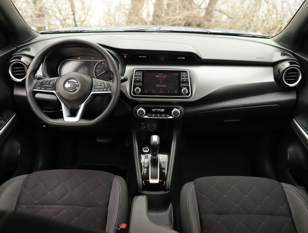 Used 2020 Nissan Kicks SV w/ Exterior Package image 17