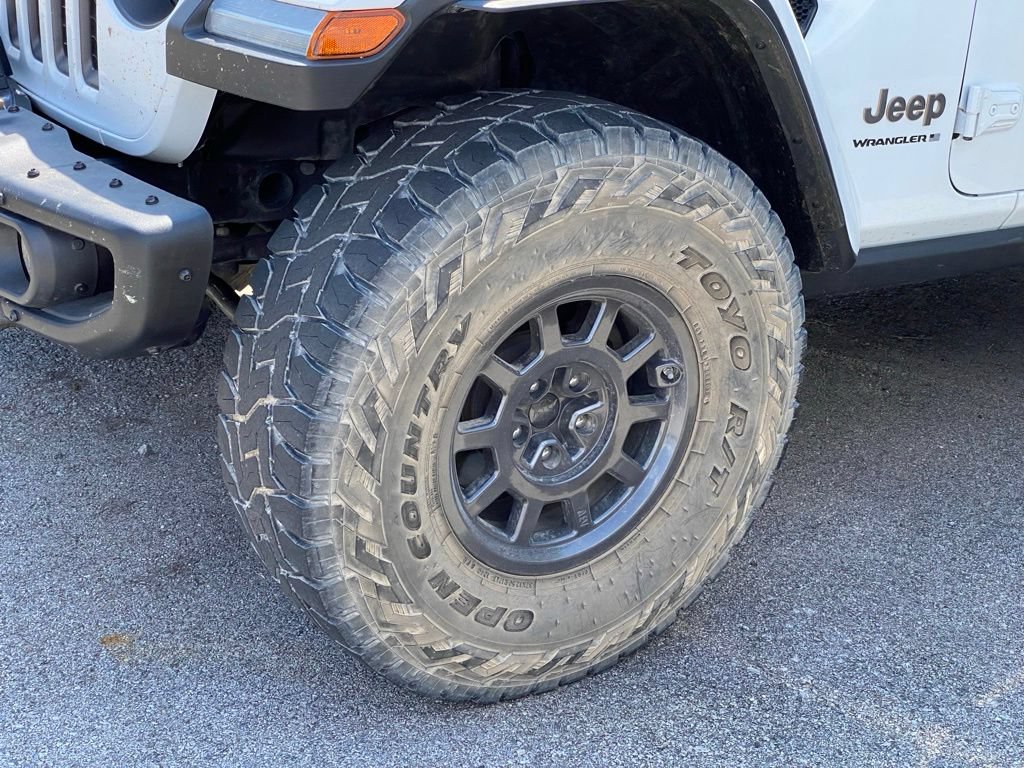 Used 2023 Jeep Wrangler Unlimited Rubicon 392 w/ Xtreme Recon 35" Tire Package AWD/4WD image 4