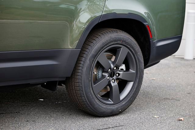 New 2026 Land Rover Defender 130 S image 7