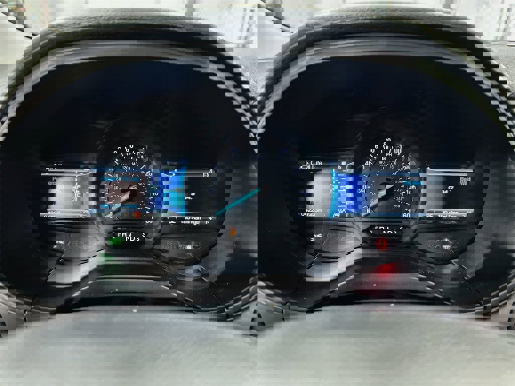 Used 2024 Ford Edge SEL image 16