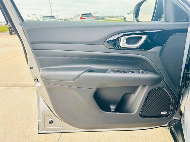 New 2026 Jeep Compass Limited w/ Sun, Sound & Navigation Group image 19