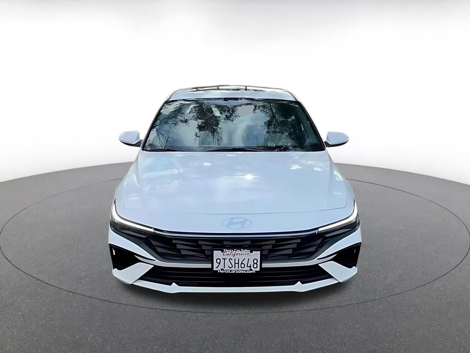 Used 2025 Hyundai Elantra SEL image 4