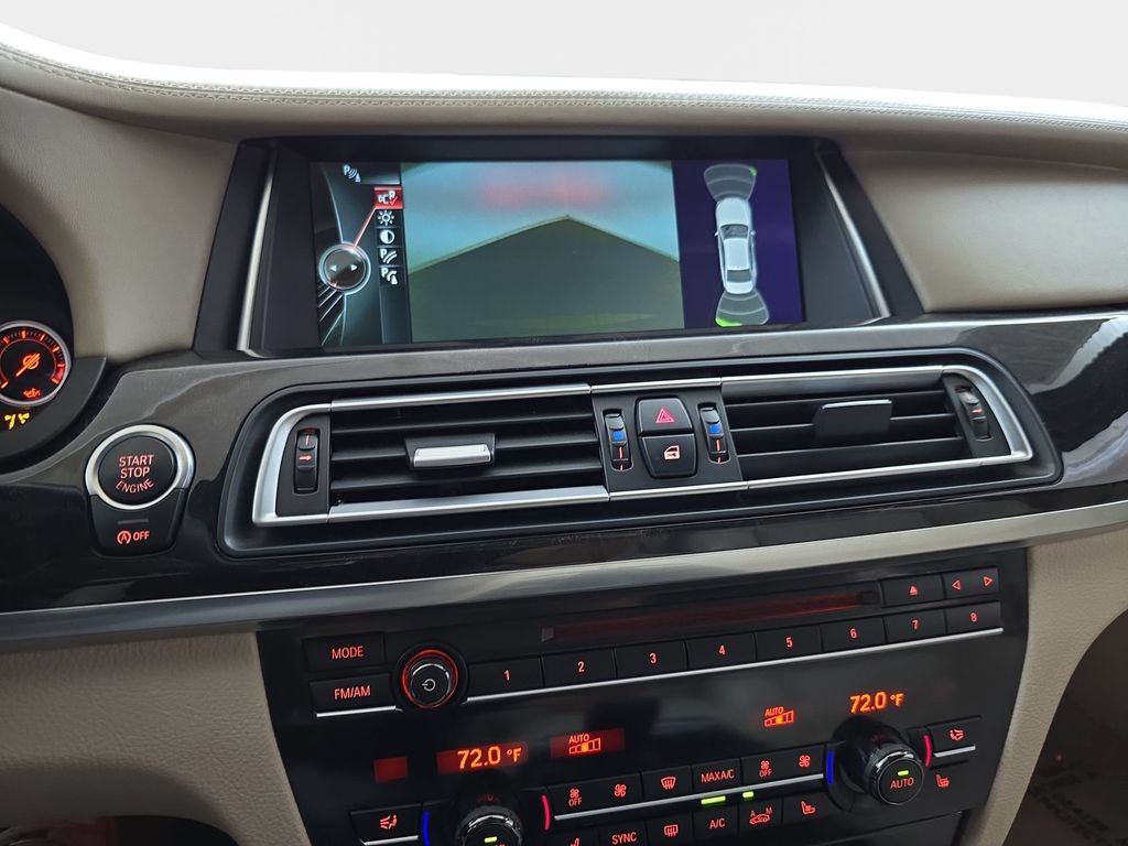 Used 2014 BMW 750Li xDrive AWD/4WD image 24