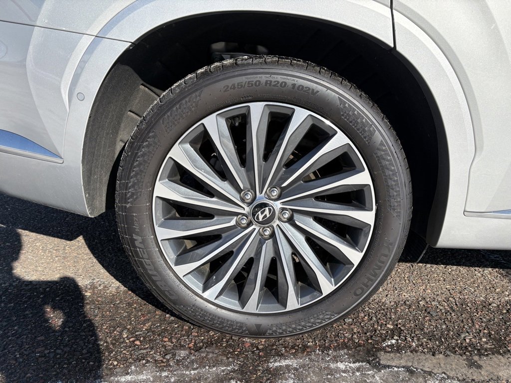 Used 2024 Hyundai Palisade Calligraphy image 10
