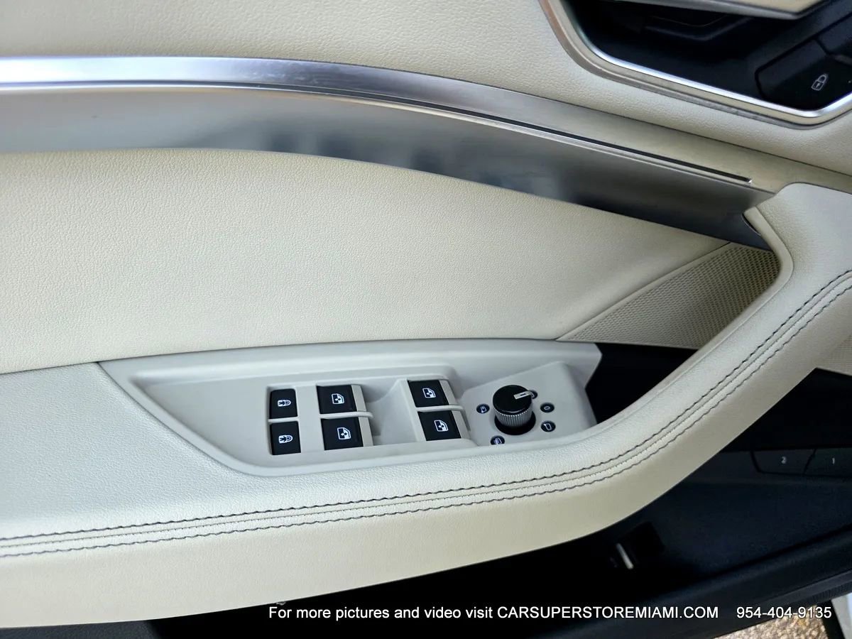 Used 2021 Audi e-tron Premium w/ Convenience Plus Package image 29
