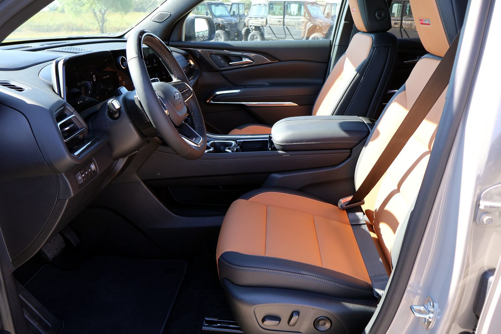 New 2027 Chevrolet Traverse Z71 w/ Enhanced Driving Package AWD/4WD image 11
