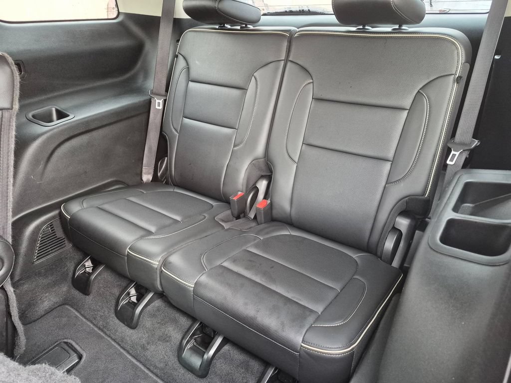 Used 2022 GMC Acadia Denali w/ Black Diamond Edition FWD image 26