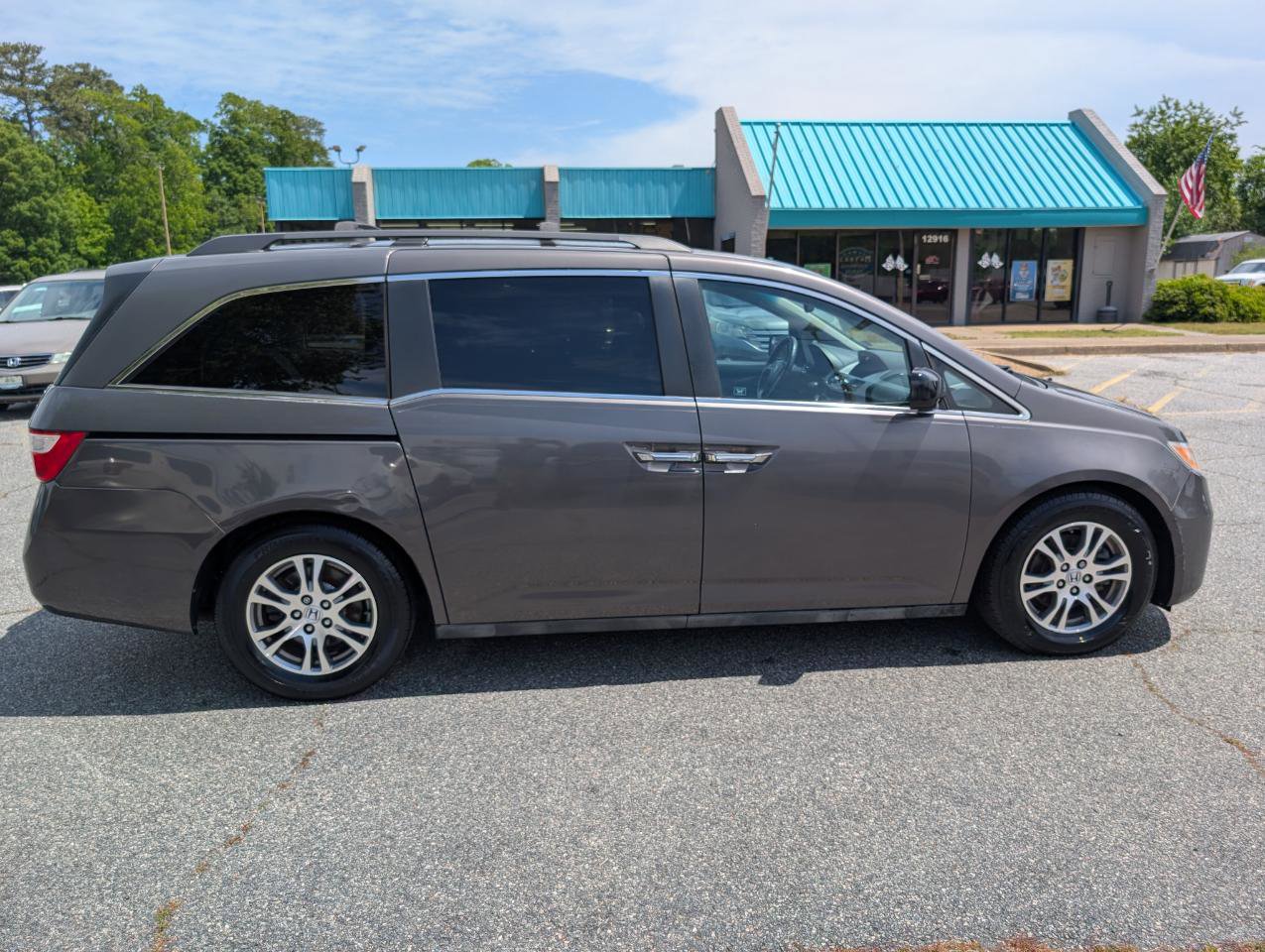 Used 2011 Honda Odyssey EX-L image 9
