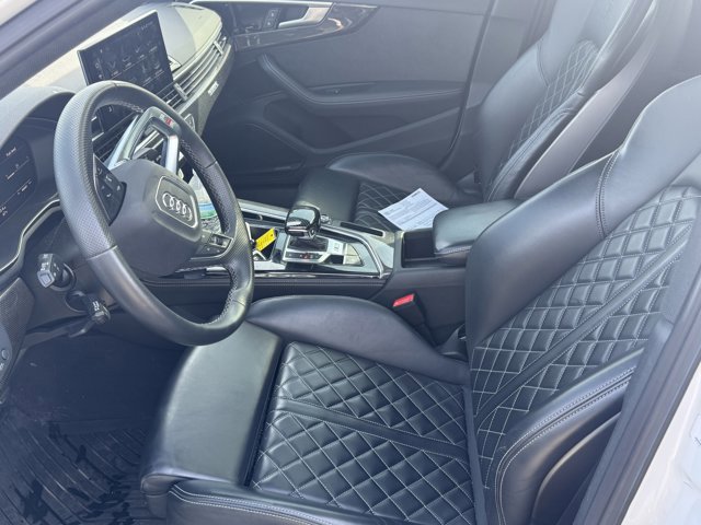 Used 2023 Audi S4 Premium Plus w/ Premium Plus Package image 6